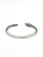 Cargar imagen en el visor de la galería, Pulsera De Víbora de cascabel