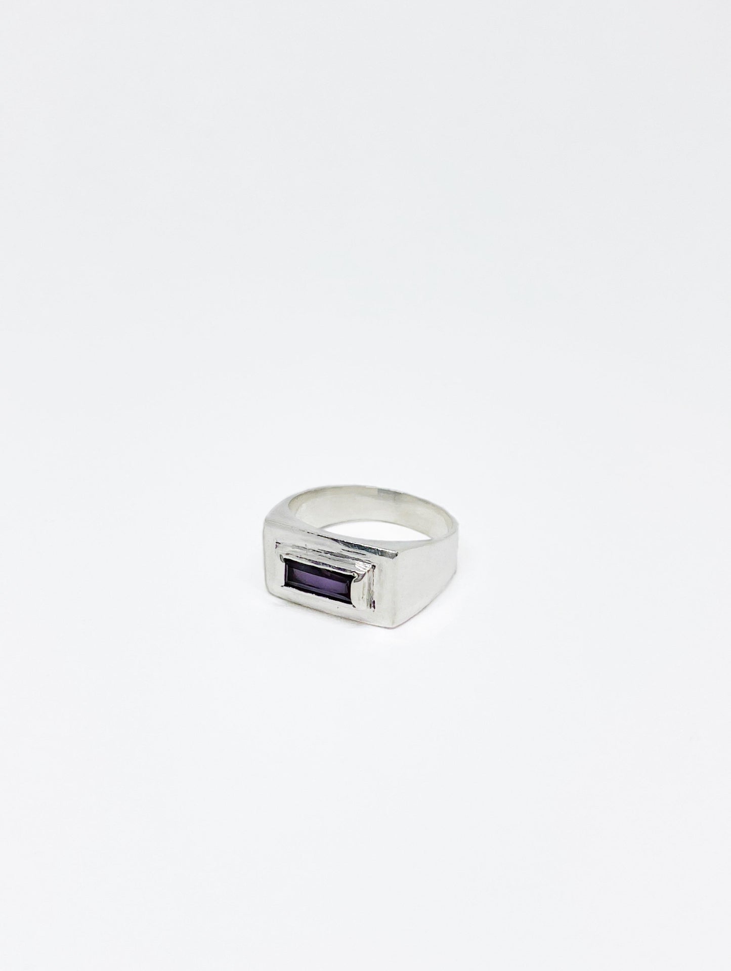 Anillo Rectangular con Amatista