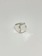 Cargar imagen en el visor de la galería, Anillo Armario