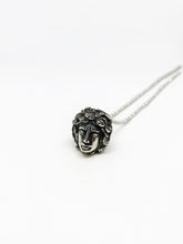 Cargar imagen en el visor de la galería, Collar Medusa