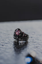 Cargar imagen en el visor de la galería, Anillo Corona con Cristal Cortado