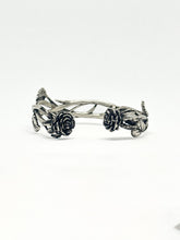 Cargar imagen en el visor de la galería, Pulsera De Rosas