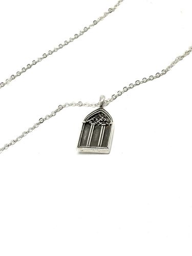 Collar Puerta Gótica Incrustada