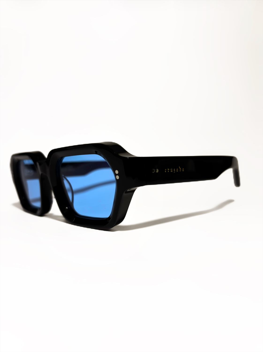 Cruzada x Taxxon Black