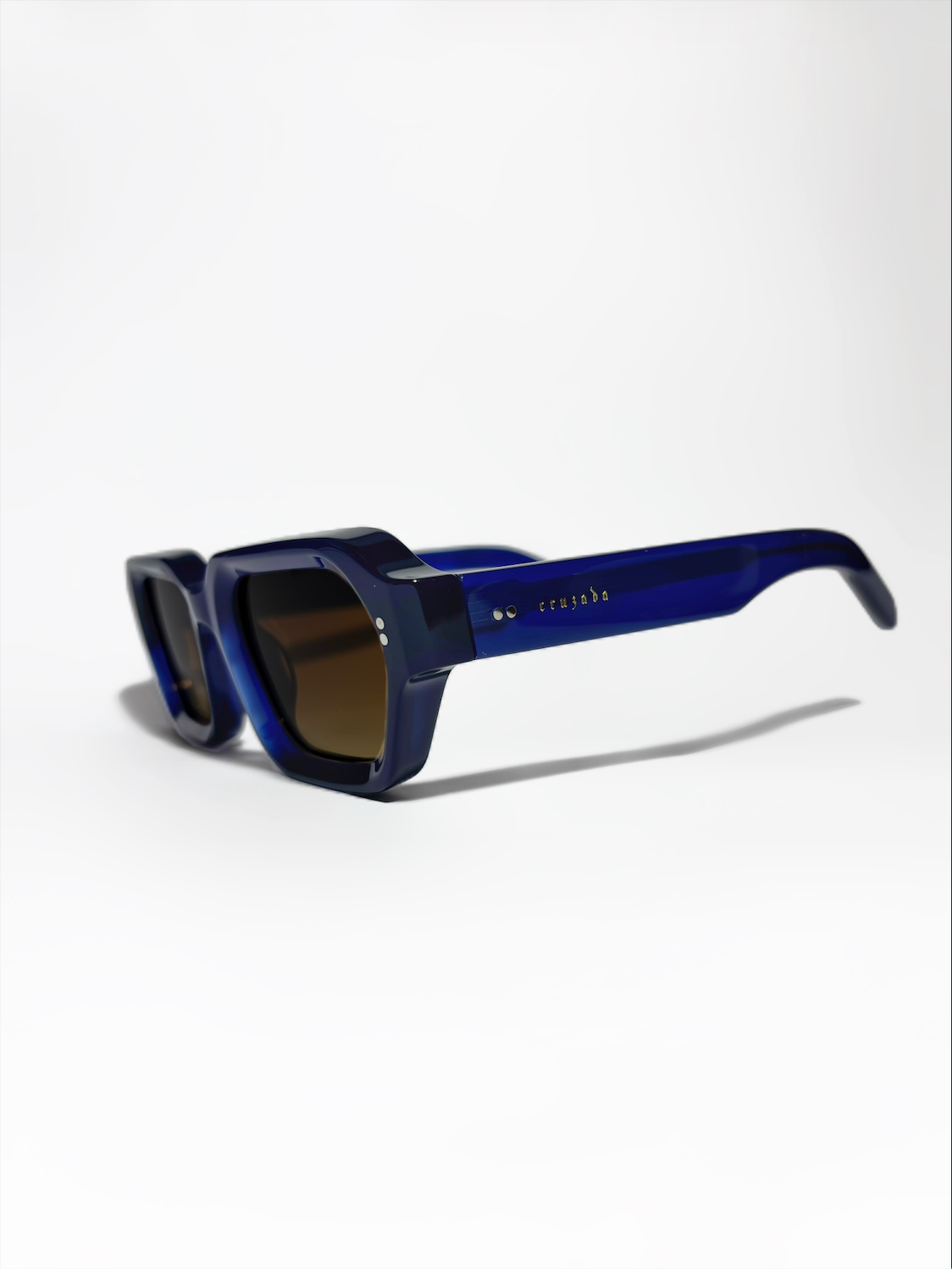 Cruzada x Taxxon Blue