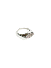 Cargar imagen en el visor de la galería, Anillo Marquiz con Cuarzo Rosa Horizontal