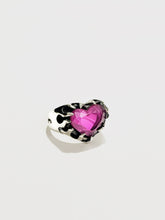 Cargar imagen en el visor de la galería, Anillo Corazón Flamas Edición Especial Rosa de Francia