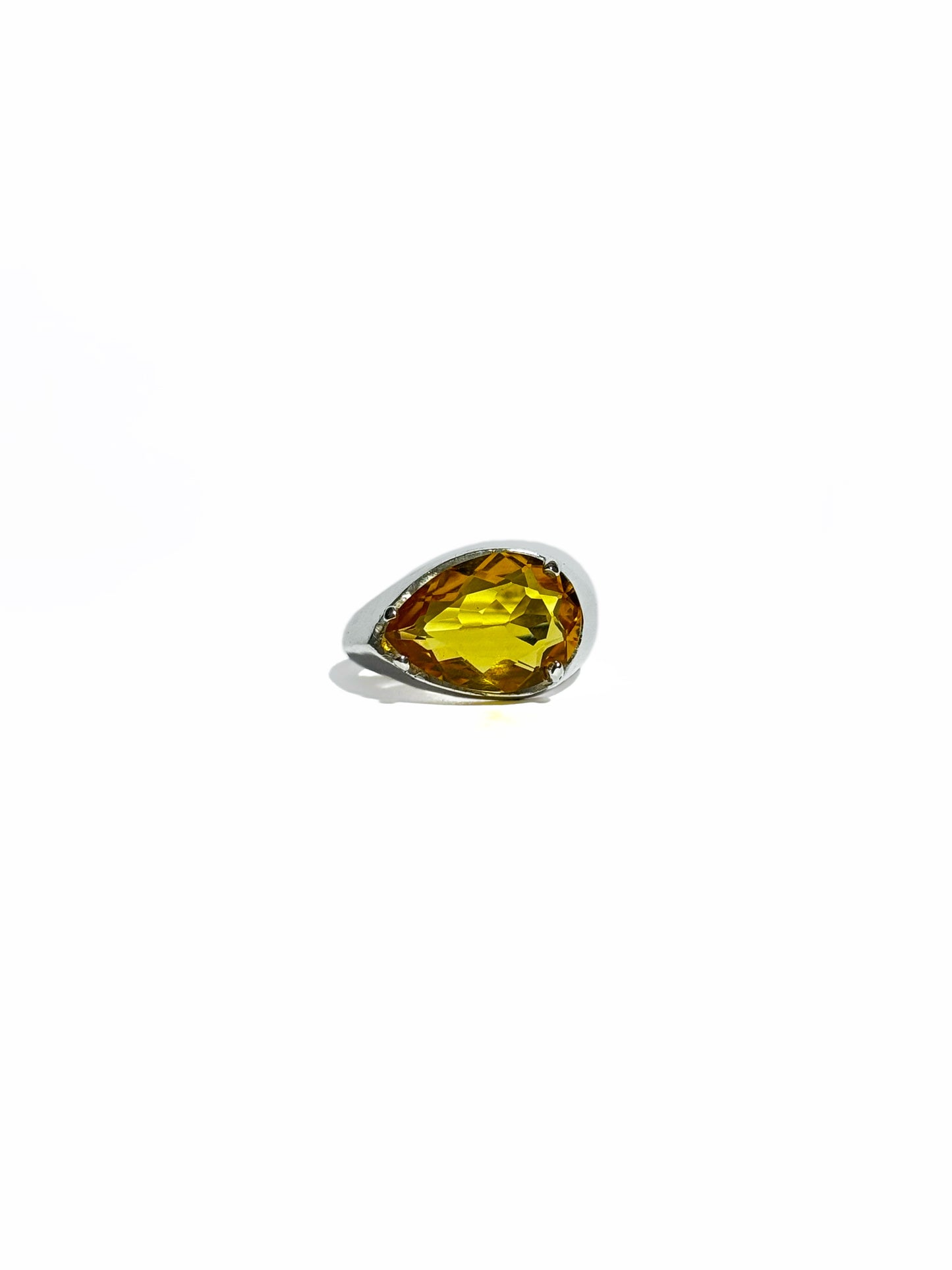 Anillo Gota Transversal con pidra