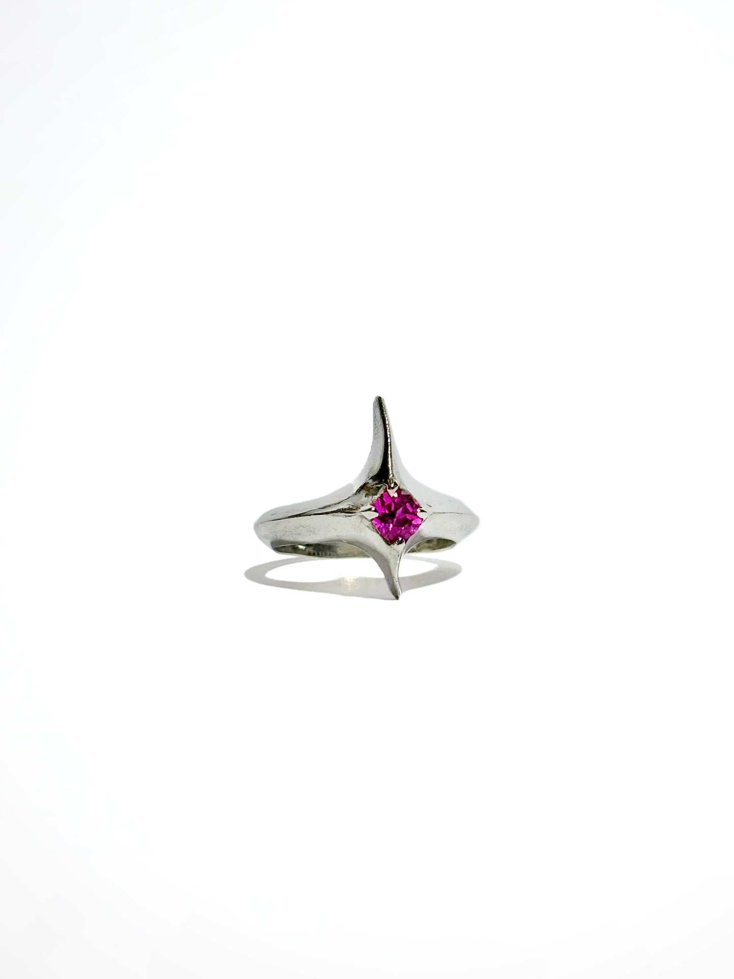 Anillo Cruz con piedra