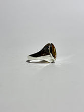 Cargar imagen en el visor de la galería, Anillo Marquis con Amatista