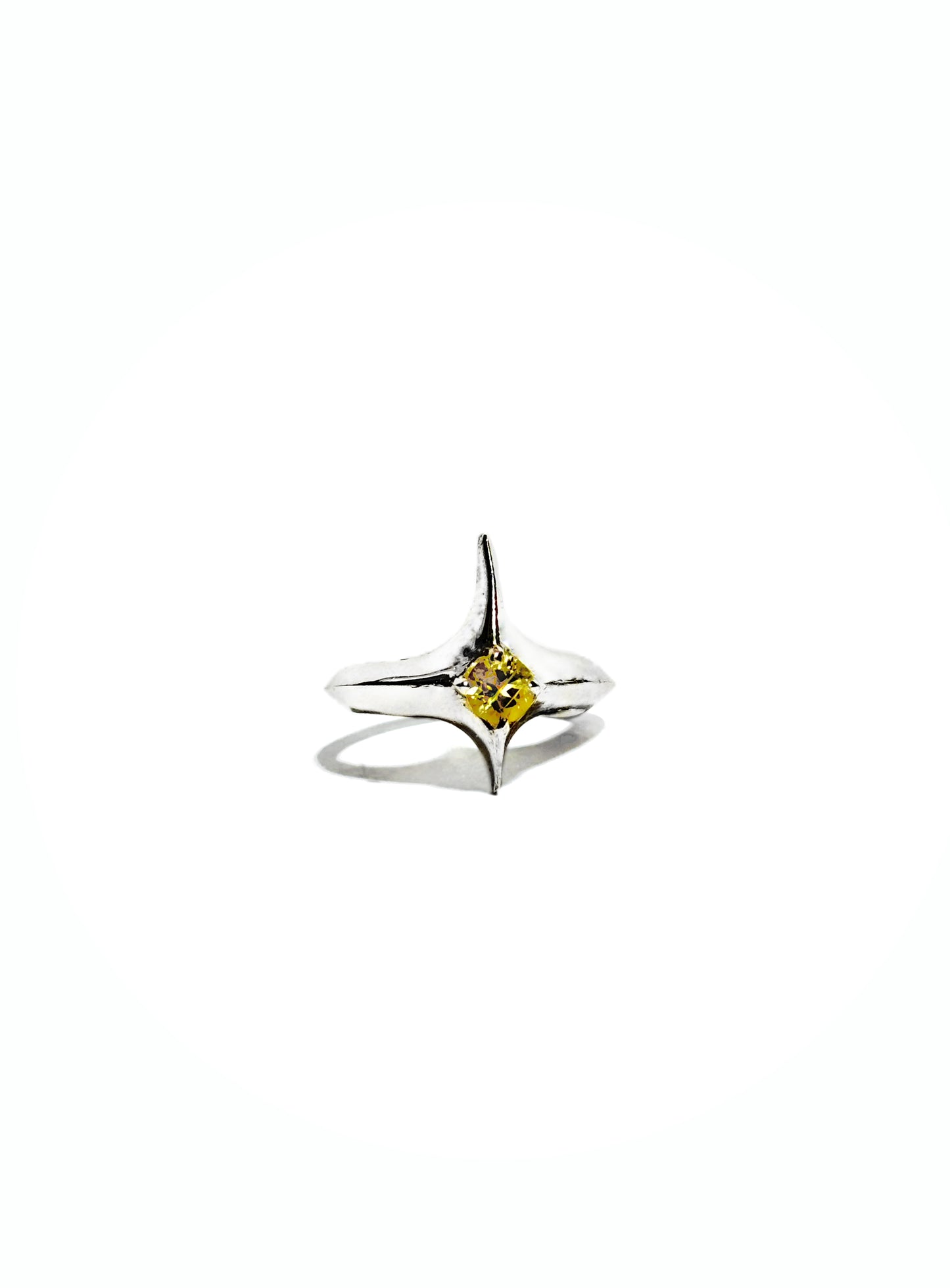 Anillo Cruz con piedra