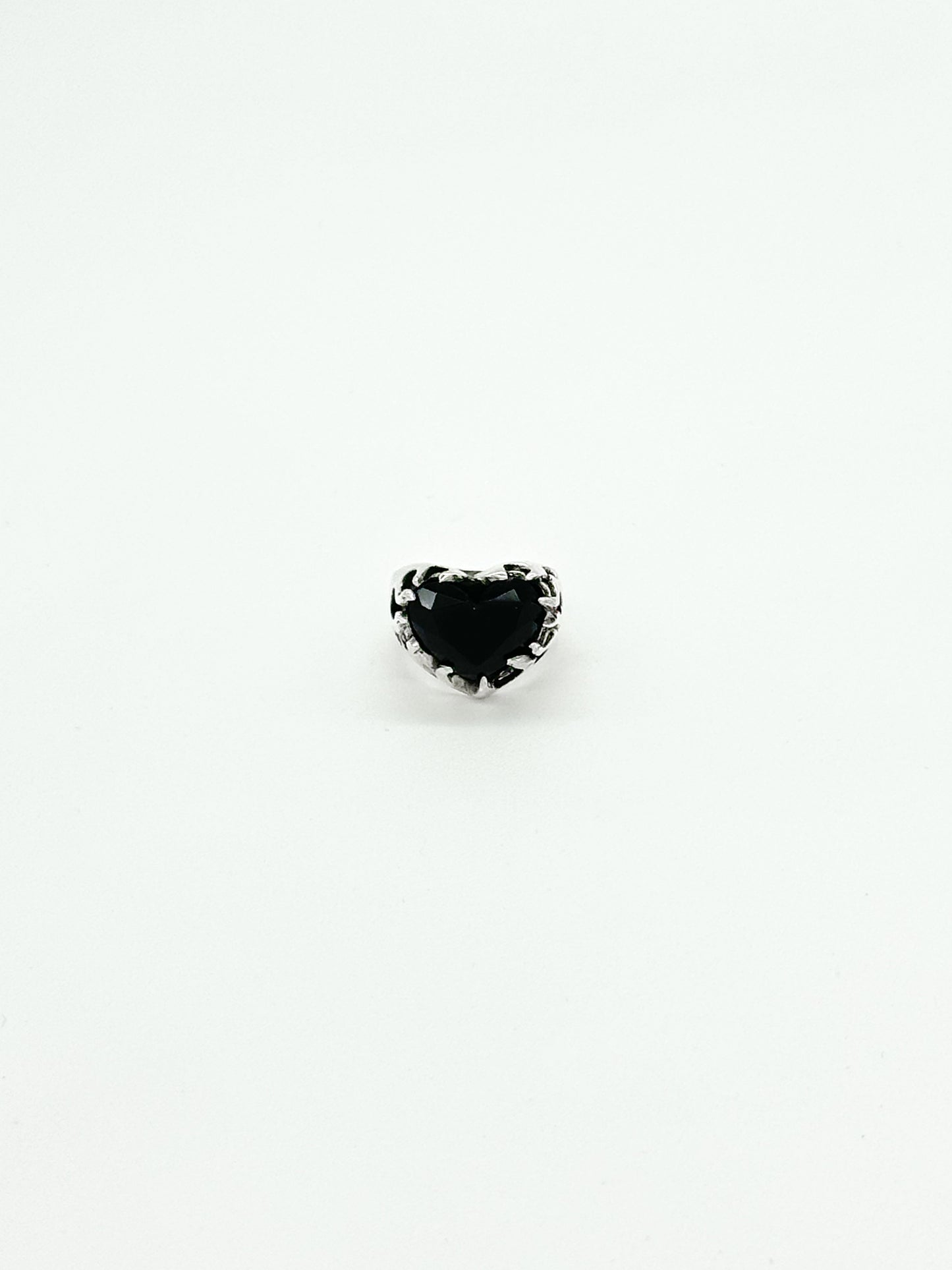 Anillo Corazón Flamas con Piedra