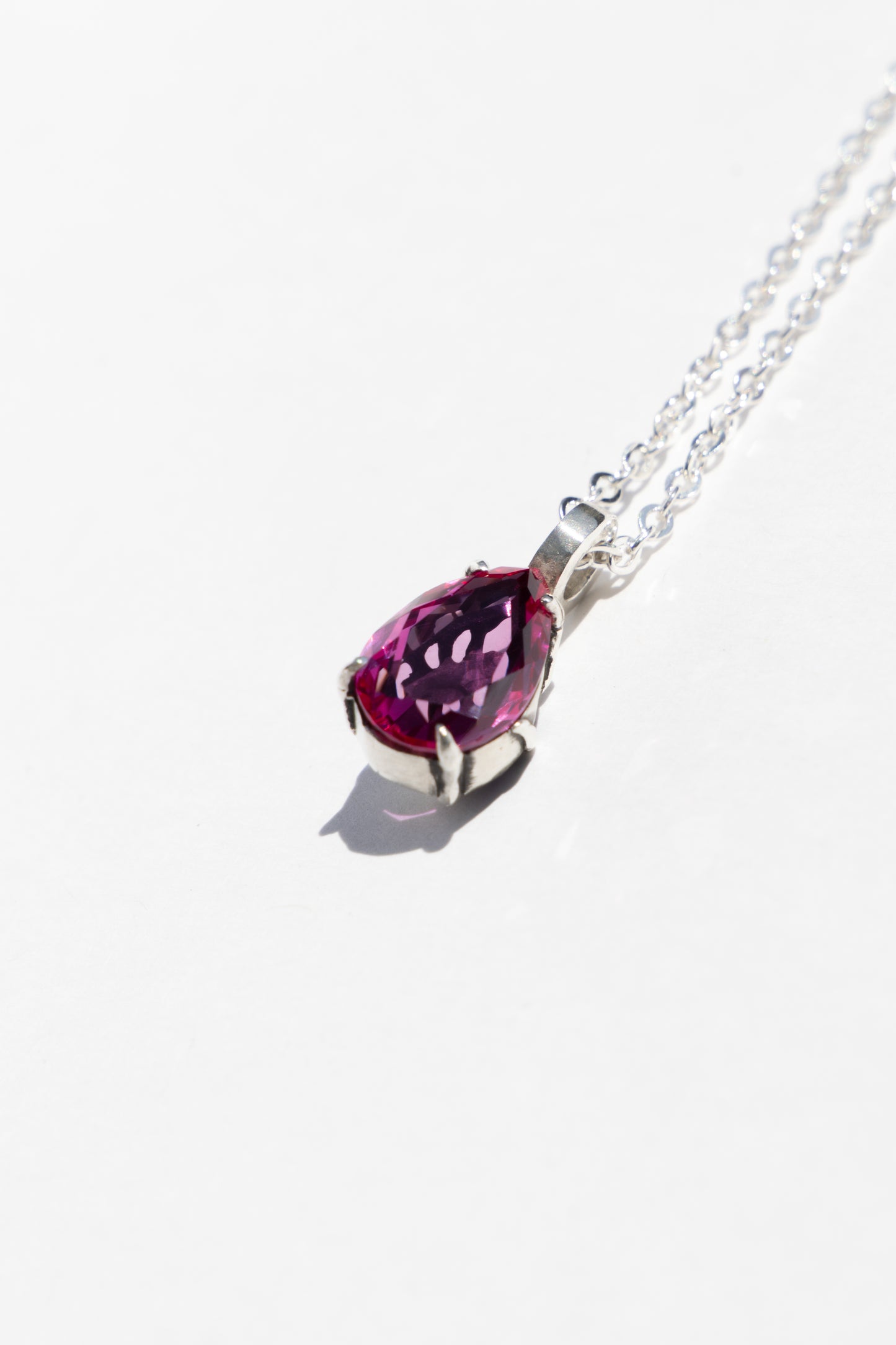 Collar Araña con Rosa de Francia