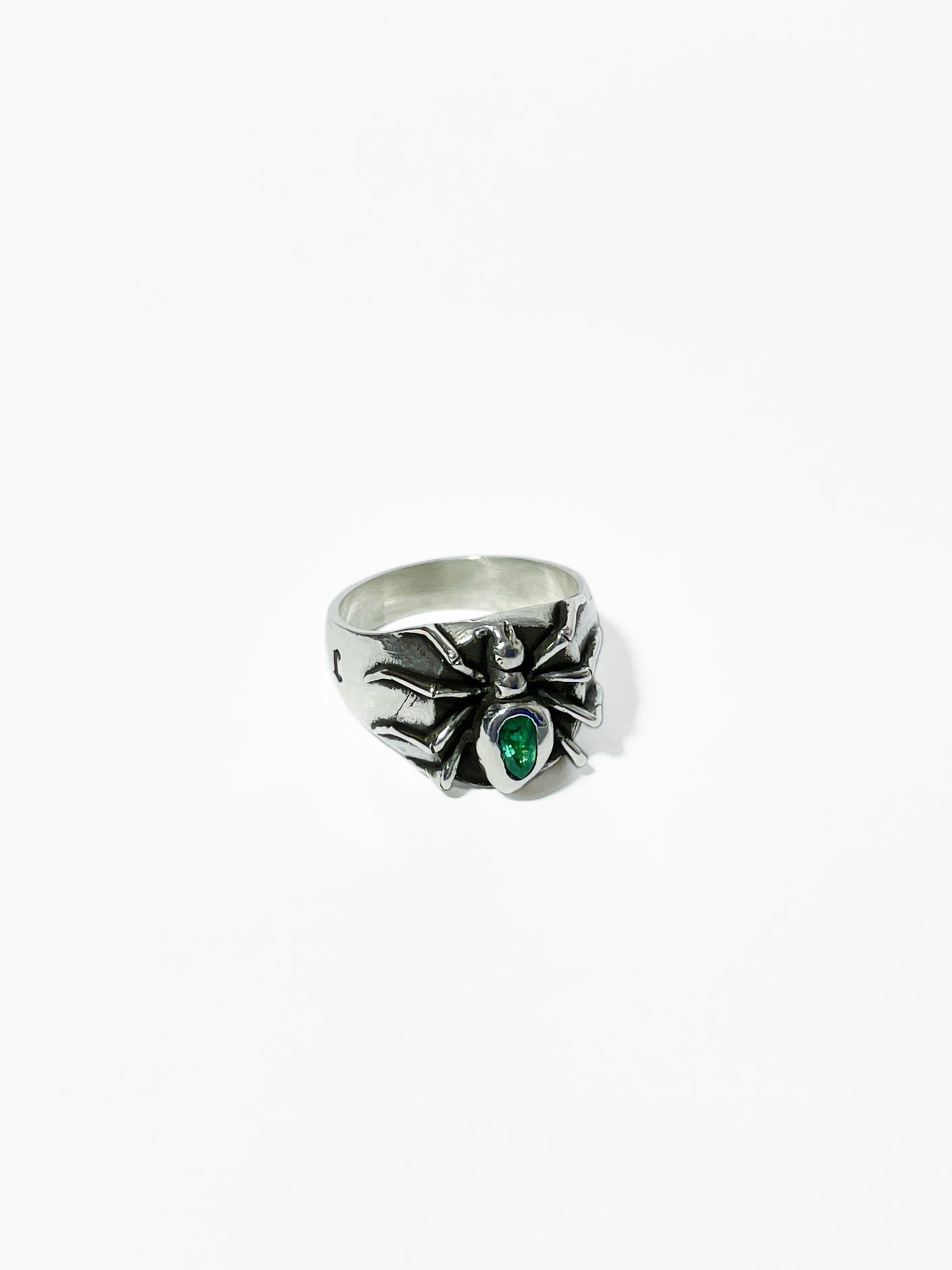 Anillo Araña con Incrustación natural