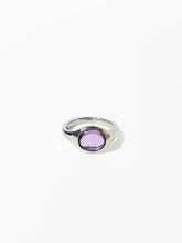 Cargar imagen en el visor de la galería, Anillo con Amatista
