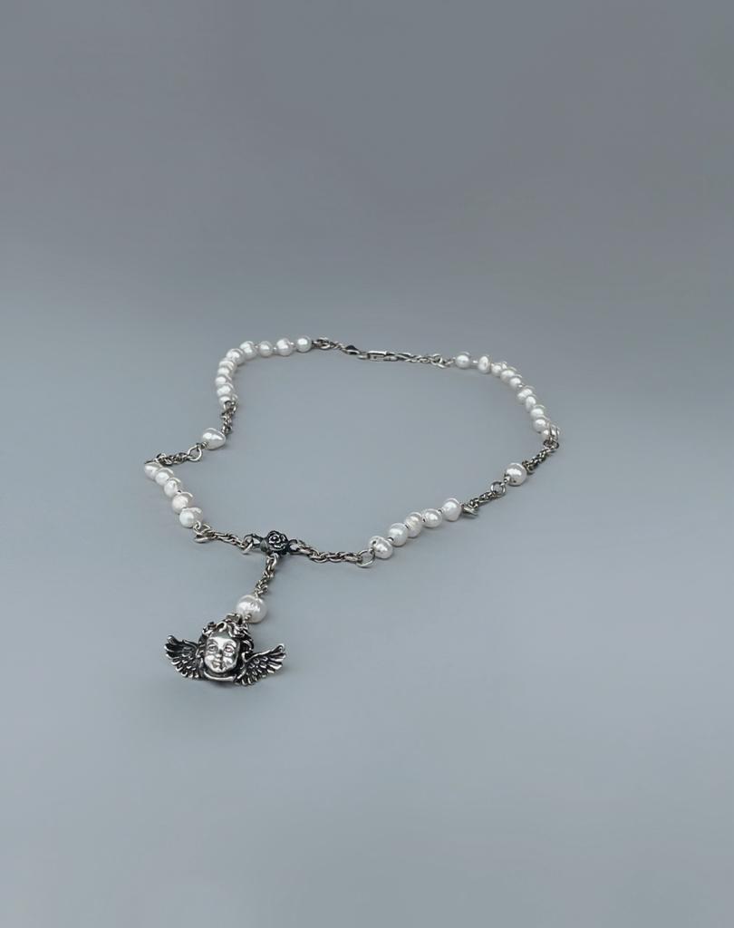 Choker Perlas con Querubín