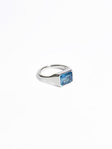 Anillo Cuadrado con Topacio Natural