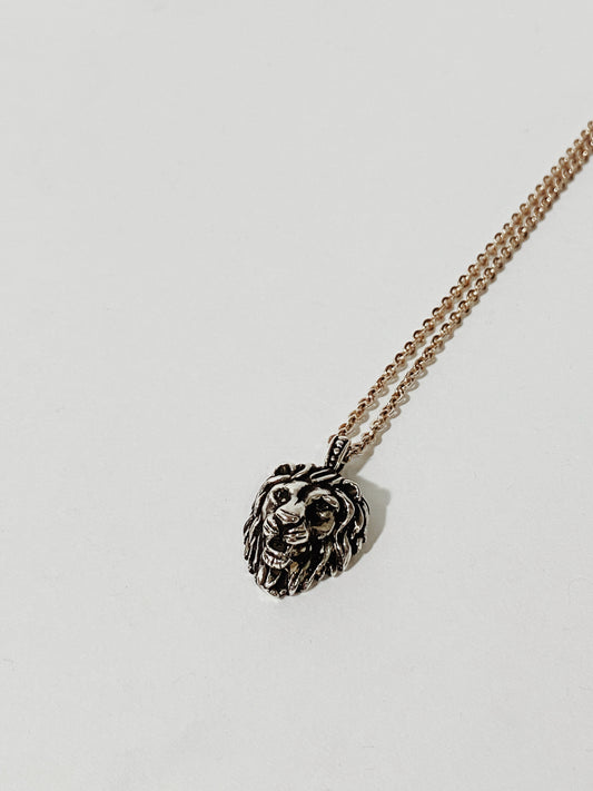 Collar Leon
