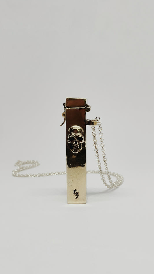 Porta Cigarro de Calavera en Bronce con Baño de Oro