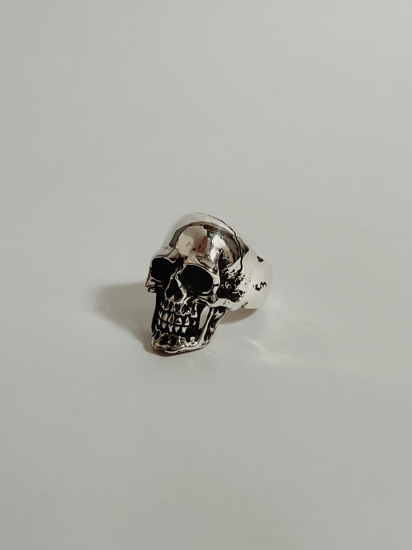 Anillo Calavera CRUZADA