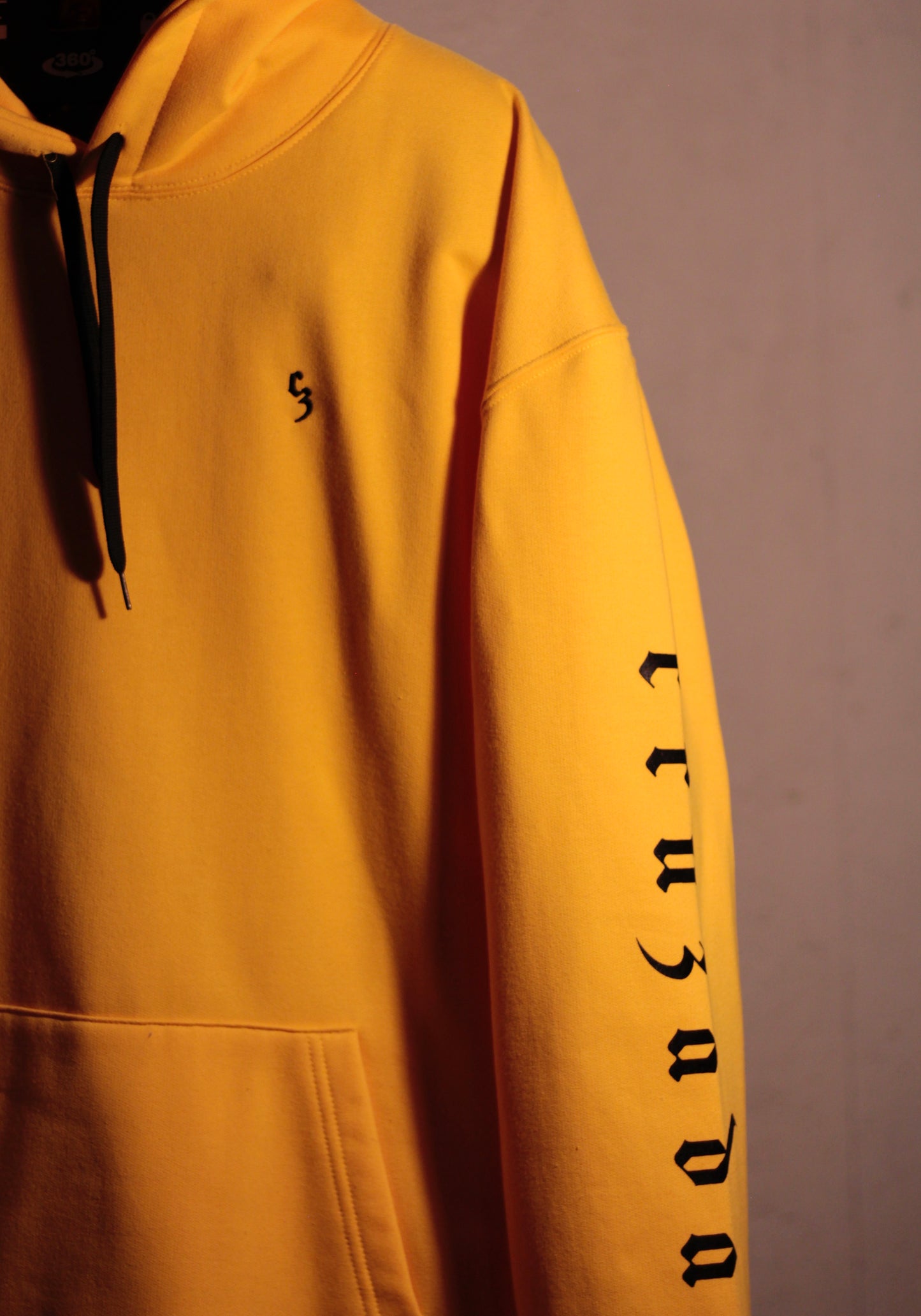 Sudadera Cruzada Canario III