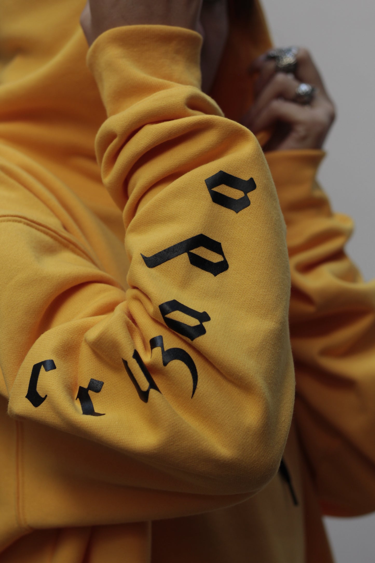 Sudadera Cruzada Canario III